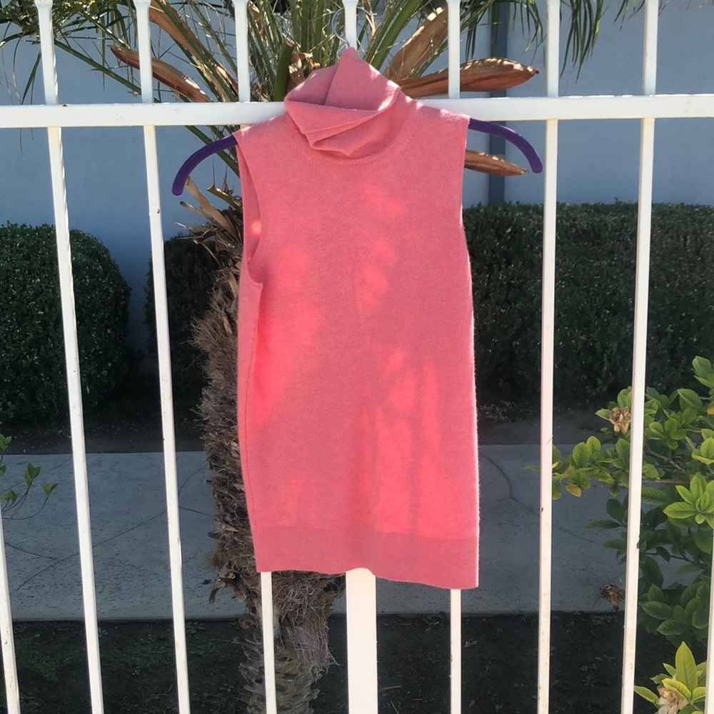 Henri Bendel sleeveless sweater